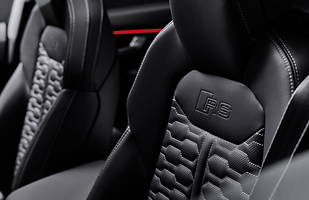 Audi RS Q8. Potężny SUV z niezwykłymi osiągami