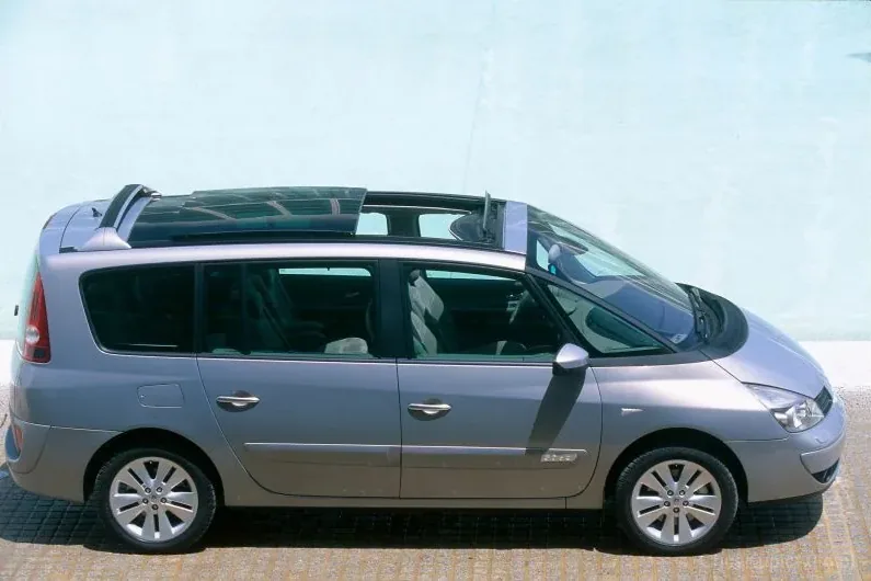 Czwarta generacja Espace zadebiutowała w 2002 roku