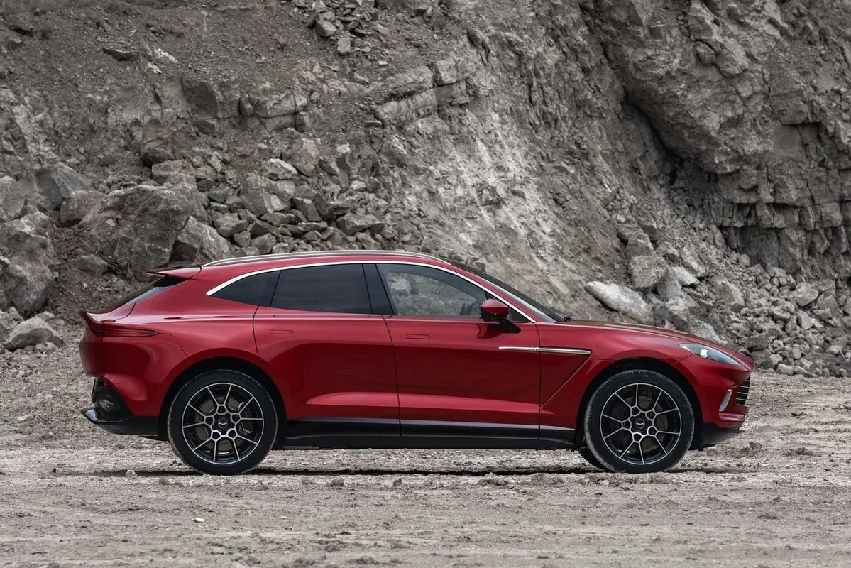 Aston Martin DBX