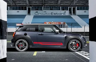 Nowe Mini John Cooper Works GP — zdjęcie 2