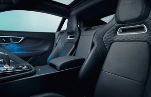 Jaguar F-type po liftingu — zdjęcie 9