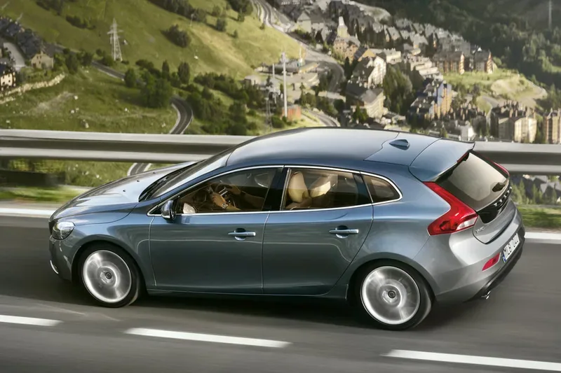 Volvo V40