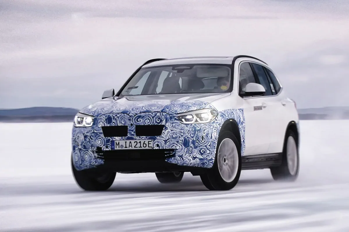 BMW iX3