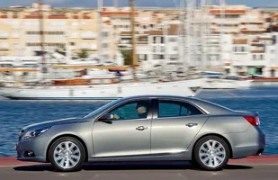 Chevrolet Malibu rywalem Passata — zdjęcie 2