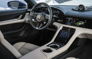 Porsche Taycan wkrótce w salonach — zdjęcie 3