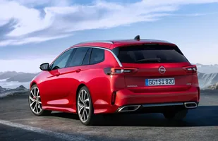 Opel Insignia z silnikami trzycylindrowymi — zdjęcie 3