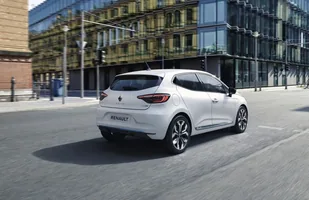 Renault Clio E-Tech i Captur E-Tech — zdjęcie 2
