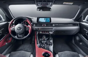 Toyota Supra z silnikiem dwulitrowym — zdjęcie 7