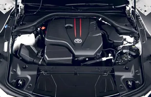 Toyota Supra z silnikiem dwulitrowym — zdjęcie 8