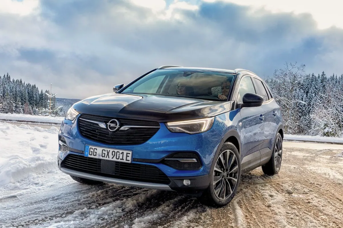 Opel Grandland X Hybrid4