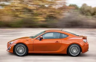 Nowa Toyota GT86 trafi do Polski — zdjęcie 8