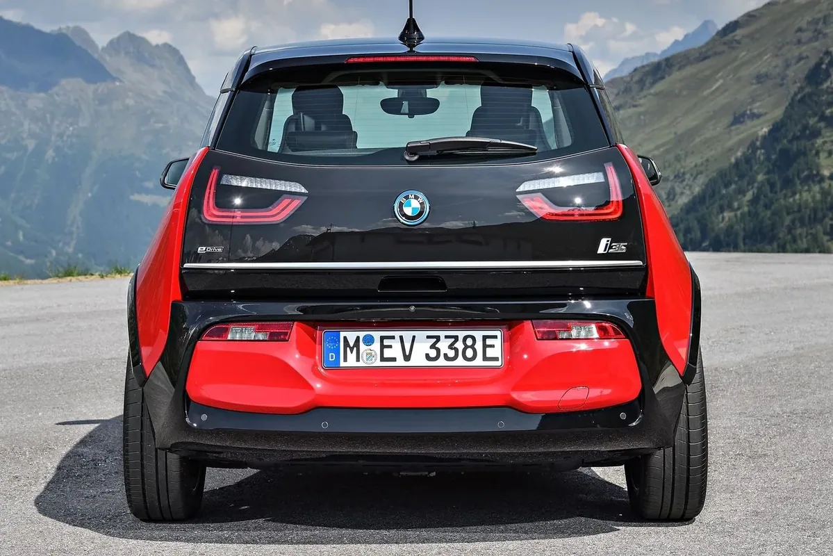 BMW i3 s