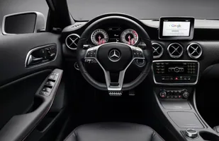 Mercedes klasy A z silnikiem Renault — zdjęcie 4
