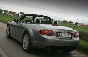Nowa Alfa z napędem na tył. Z Japonii! — zdjęcie 3