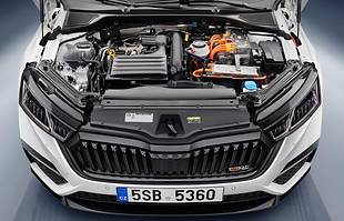 Oto Skoda Octavia RS iV