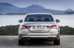 Mercedes klasy E po liftingu — zdjęcie 5
