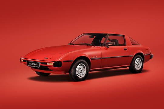 Mazda RX-7. Model z wyjątkowym silnikiem Wankla