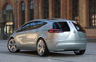 50 lat Opli na prąd?