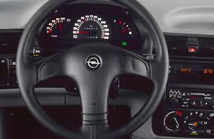 Elektryczna przeszłość Opla