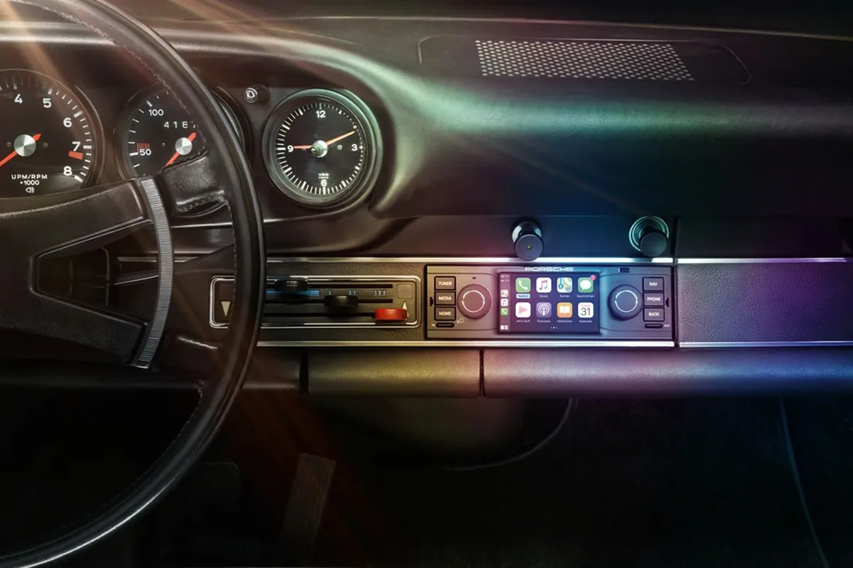 Porsche Classic Communication Management