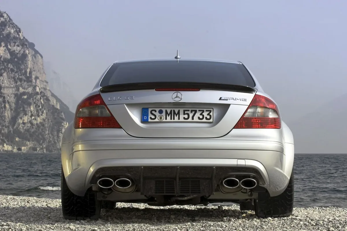 Mercedes E coupe i kabriolet - historia