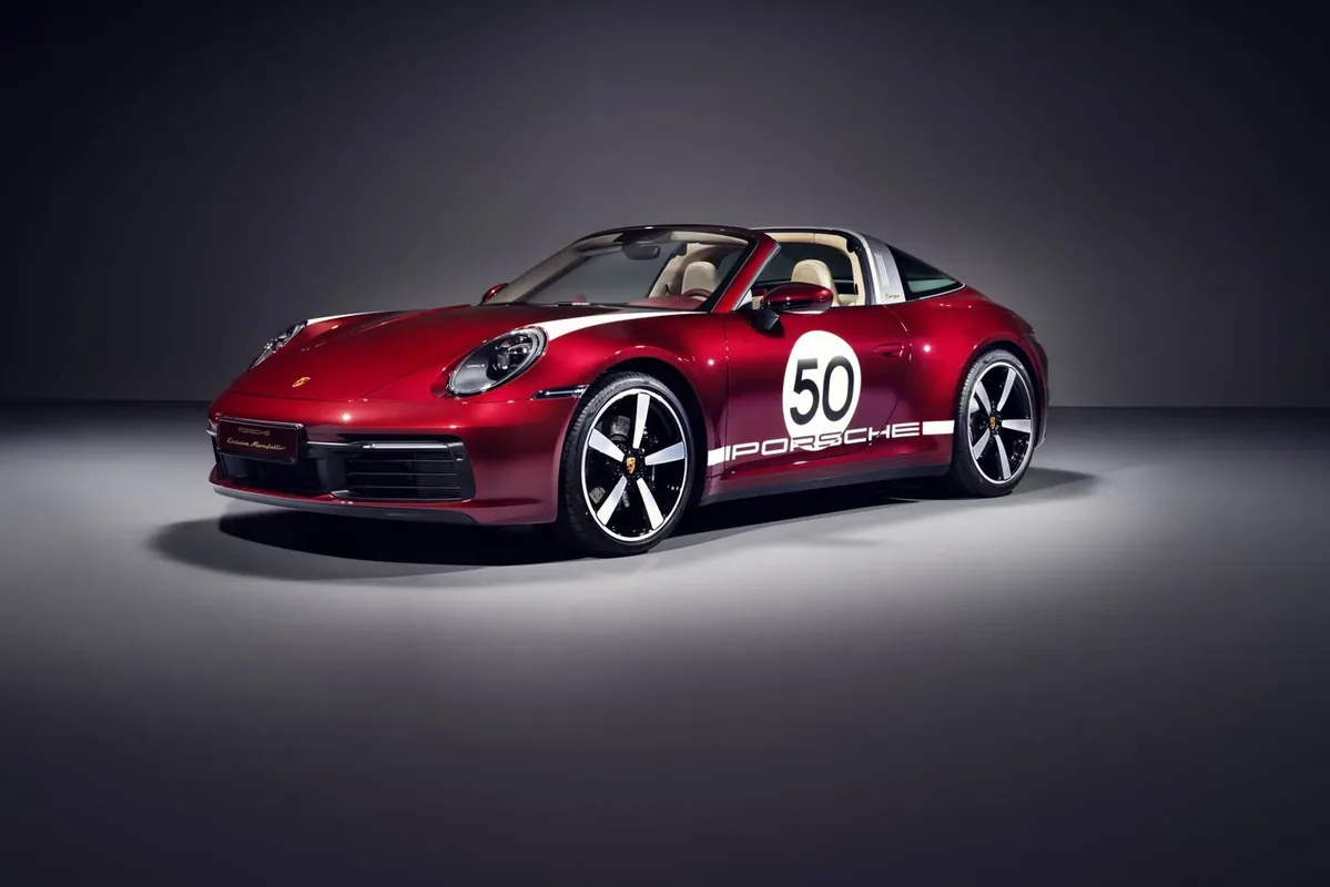 Porsche 911 Targa 4S Heritage Design Edition