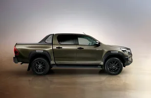 Toyota Hilux po modernizacji — zdjęcie 3