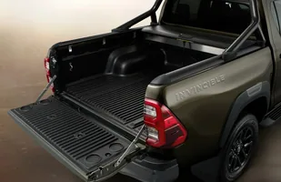 Toyota Hilux po modernizacji — zdjęcie 5
