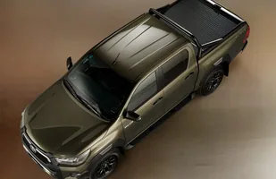 Toyota Hilux po modernizacji — zdjęcie 8