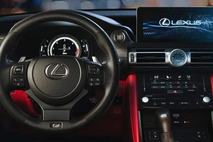 Lexus IS po liftingu