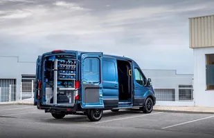 Ford Tourneo i Transit do zadań specjalnych — zdjęcie 8