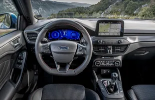 Ford Focus z nowym napędem mikrohybrydowym — zdjęcie 2
