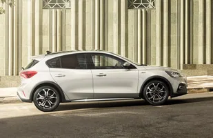 Ford Focus z nowym napędem mikrohybrydowym — zdjęcie 4