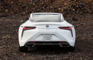 Lexus LC po liftingu (technicznym) — zdjęcie 9