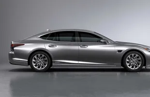 Lexus LS już po liftingu — zdjęcie 3