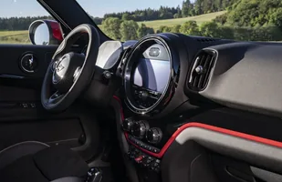 Mini John Cooper Works Countryman po modernizacji — zdjęcie 2