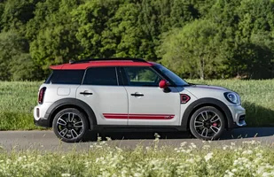 Mini John Cooper Works Countryman po modernizacji — zdjęcie 3