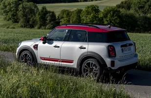 Mini John Cooper Works Countryman po modernizacji — zdjęcie 4