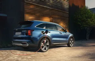 Kia Sorento jako hybryda plug-in — zdjęcie 3