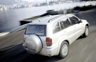 Toyota RAV4 II. Warta wysokiej ceny? — zdjęcie 5