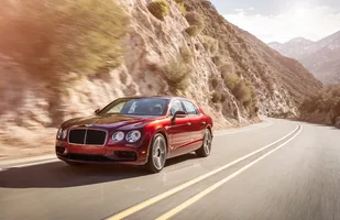 40 tys. Bentleya Flying Spur — zdjęcie 8