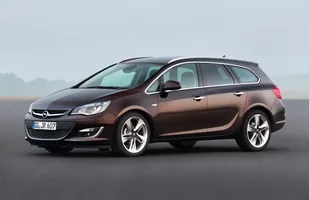Opel Astra po liftingu. Z mocnym dieslem — zdjęcie 4