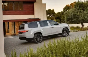 Jeep Grand Wagoneer wraca! — zdjęcie 6
