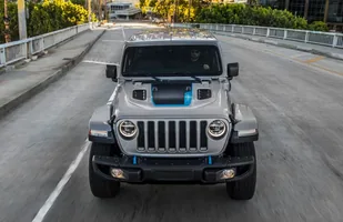 Jeep Wrangler 4xe. Hybryda plug-in — zdjęcie 2
