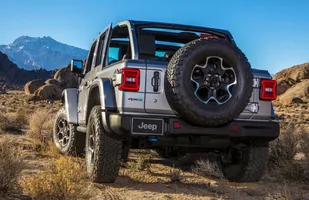 Jeep Wrangler 4xe. Hybryda plug-in — zdjęcie 4