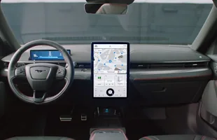 Ford Sync nowej generacji w Mustangu Mach-E — zdjęcie 2