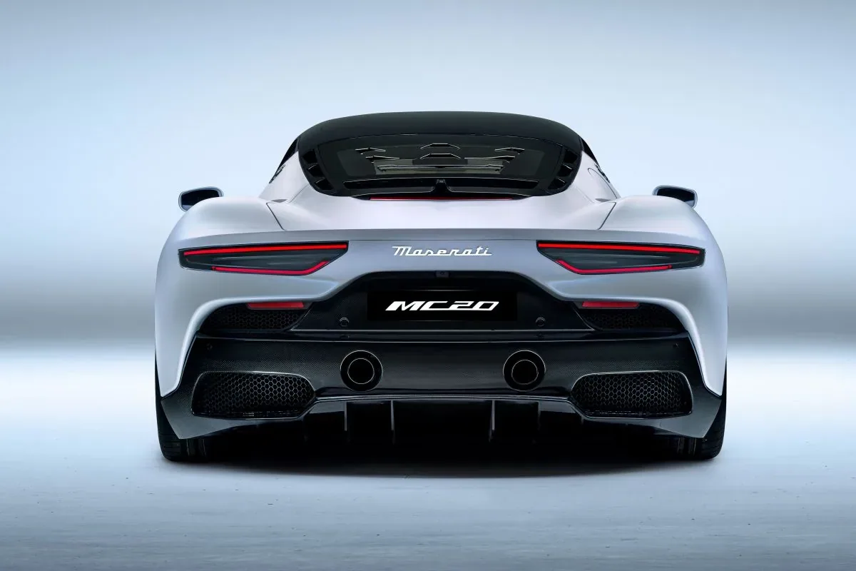 Maserati MC20