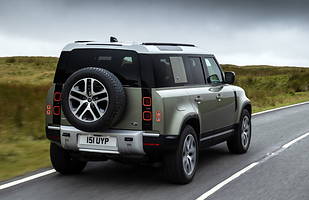 Land Rover Defender z nowymi silnikami