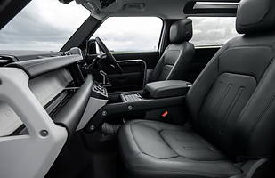 Land Rover Defender z nowymi silnikami