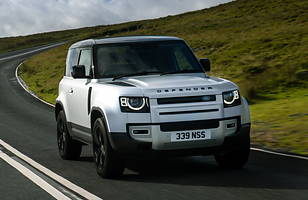 Land Rover Defender z nowymi silnikami
